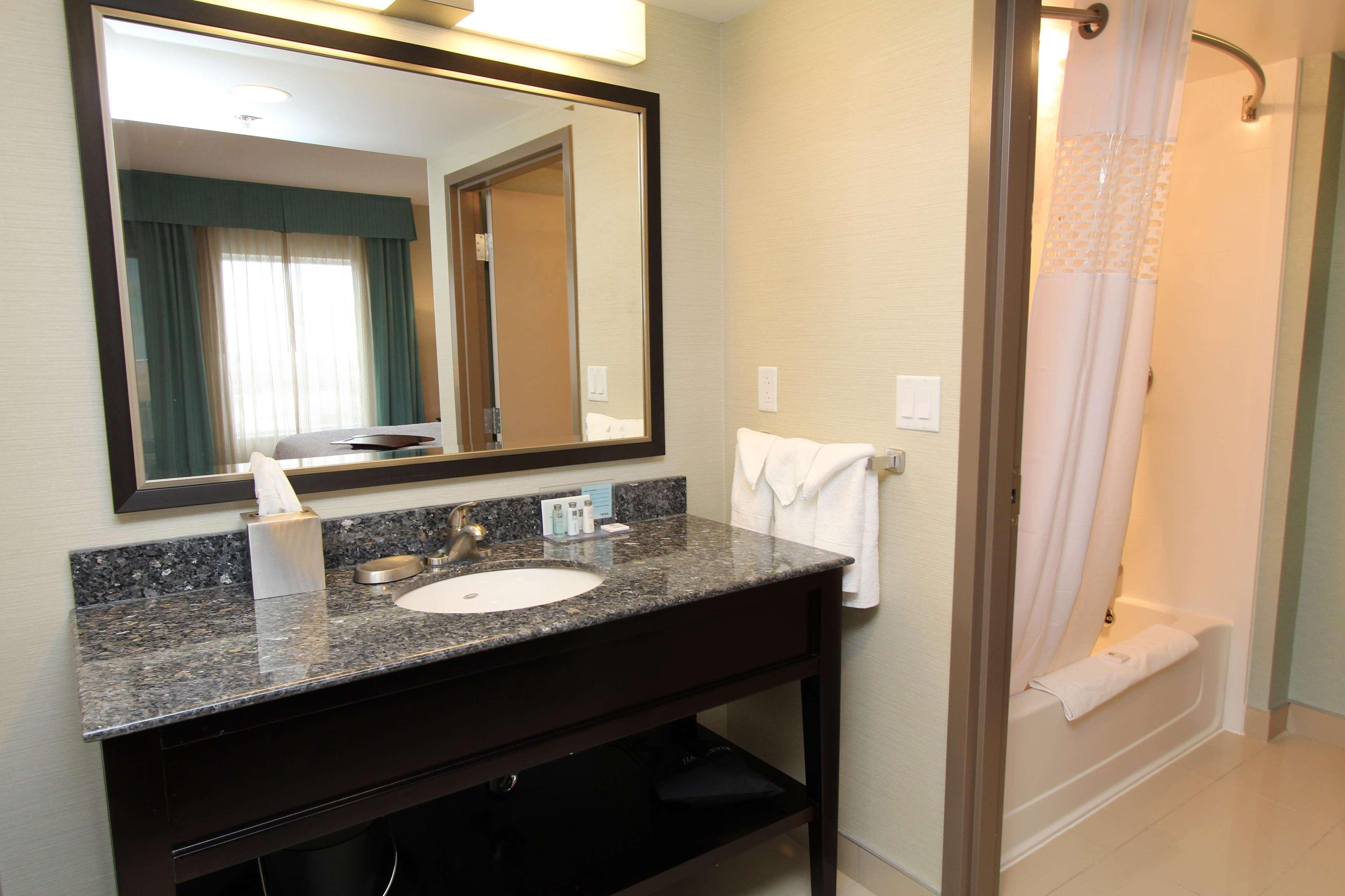 Hampton Inn & Suites By Hilton St. John'S Airport Kültér fotó