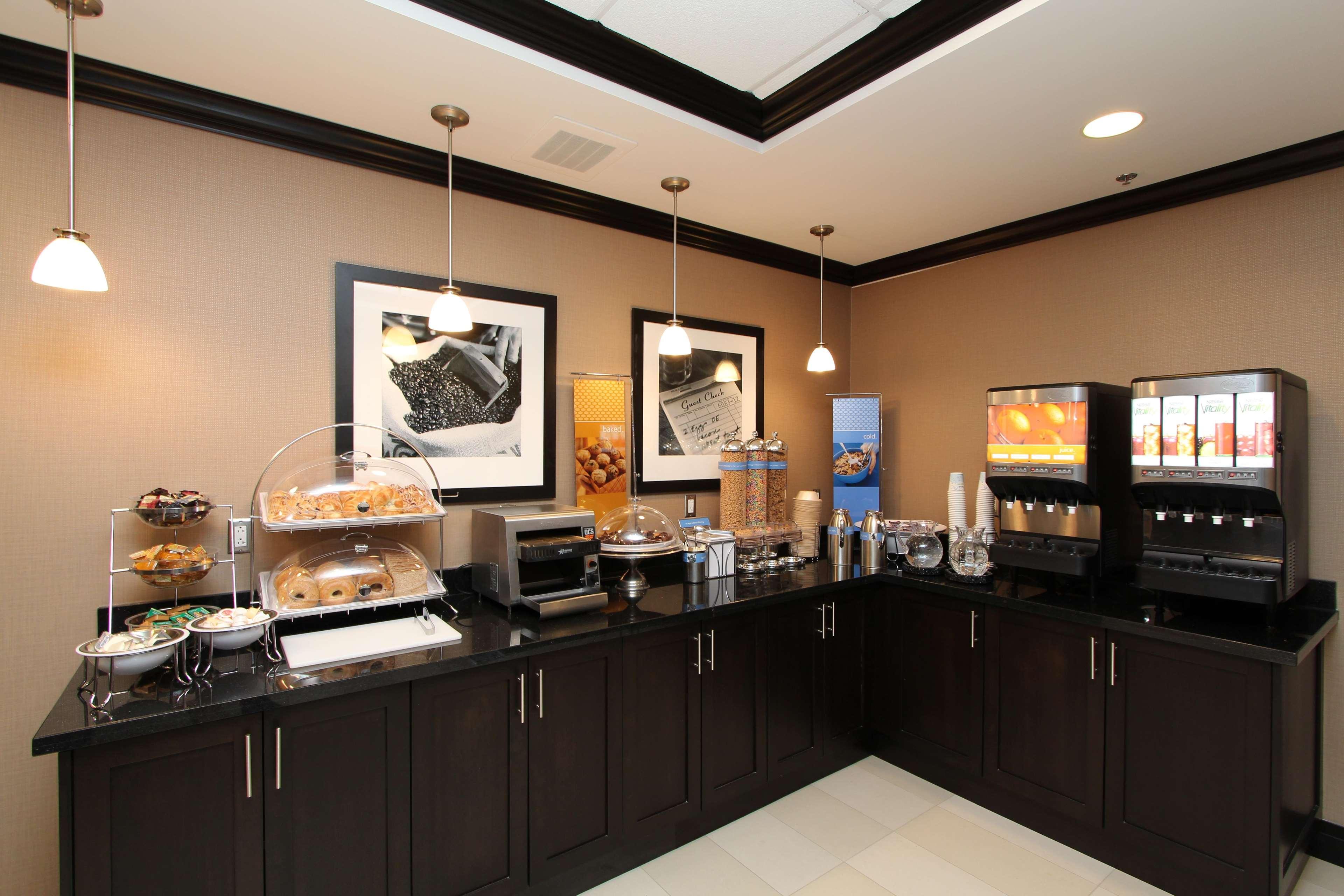 Hampton Inn & Suites By Hilton St. John'S Airport Kültér fotó