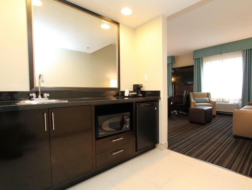 Hampton Inn & Suites By Hilton St. John'S Airport Kültér fotó